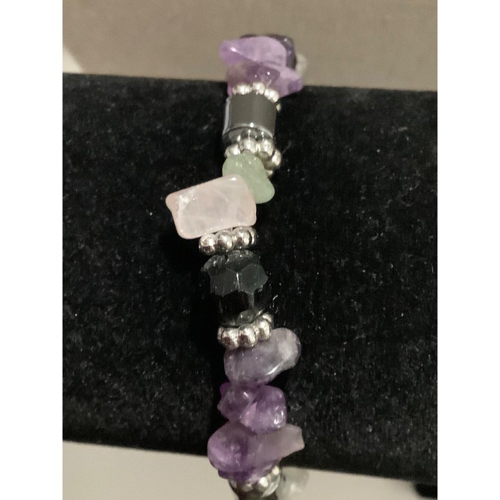 Amethyst Chip & Hematite Stretch Bracelet -- 7.5"